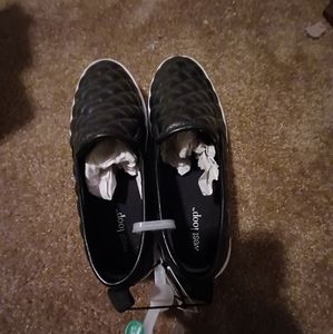 Women's west loop shoes